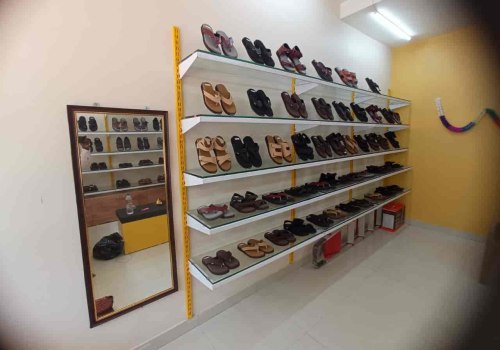 From Boutique Shelves to Daily Wear: Podiatrists Weigh In on Smart Fashion Choices